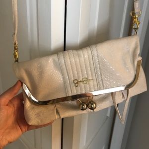 Jessica Simpson clutch